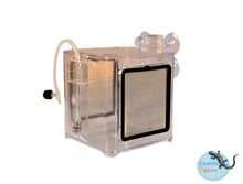 Load image into Gallery viewer, BL-2 - Breedingbox - Perfect for breeding fish and shrimp

